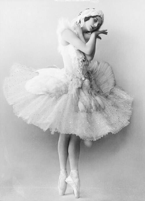 Anna Pavlova performing The Dying Swan